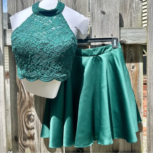 Emerald Green 2 piece Homecoming Dress - Picture 8 of 12